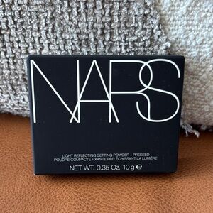 NARS Light Reflecting Setting Powder Pressed, Translucent, Crystal, 10g